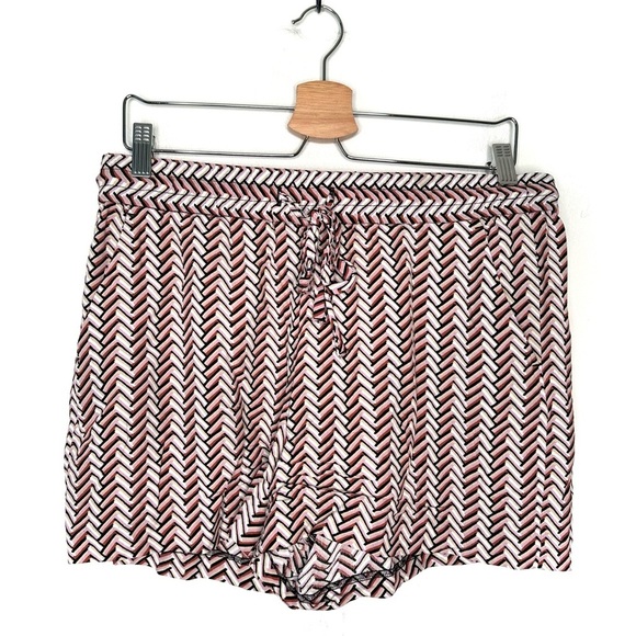 Loft | Chevron Print Drawstring Elastic Waist Rayon Shorts Size Small - Picture 1 of 5